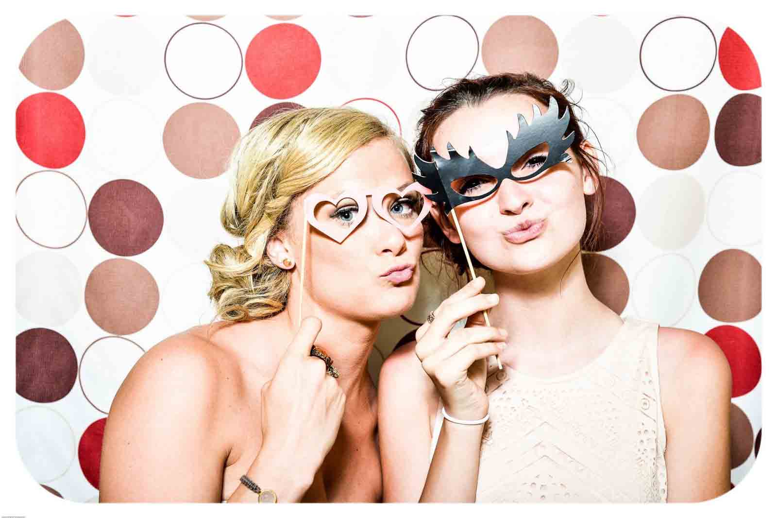 wedding photo booth rentals-all about you entertainment